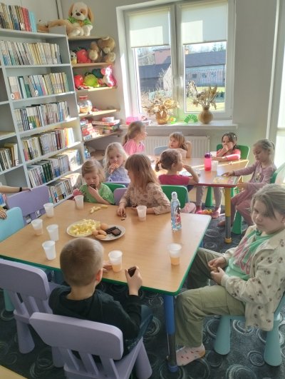  Wybierz 		Miłe Małe Czwartki - Pierwszy Dzień Wiosny